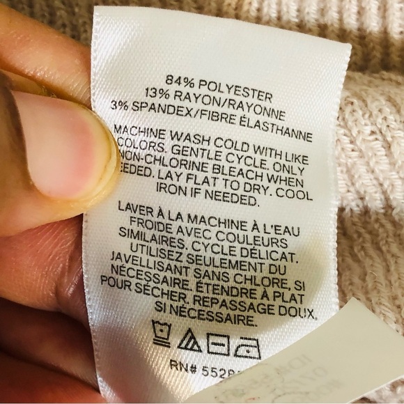 Express RIBBED PUFF SLEEVE MOCK NECK TOP IN CLOUD CREAM Size Large - Picture 13 of 13